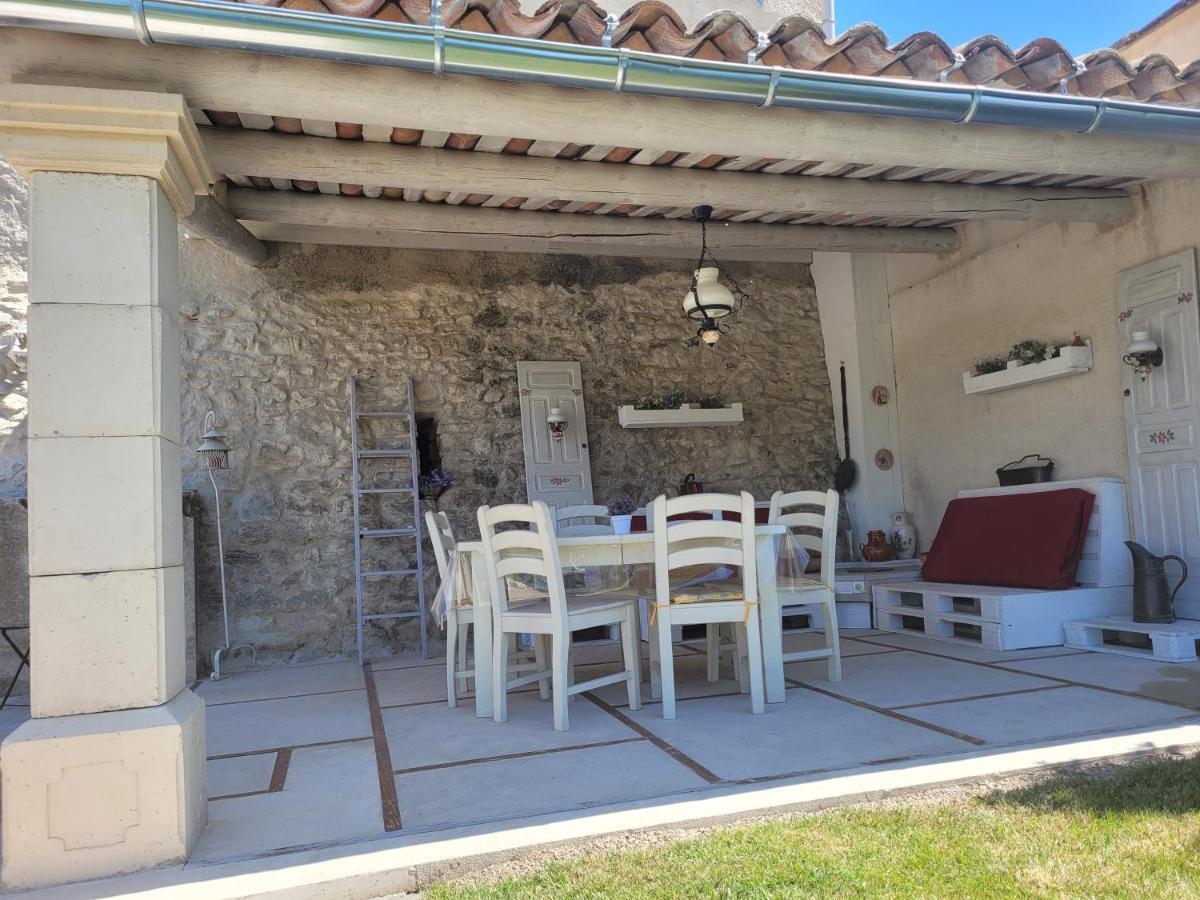Grange Voutee Avec Jardin Villa Mane  Exterior photo