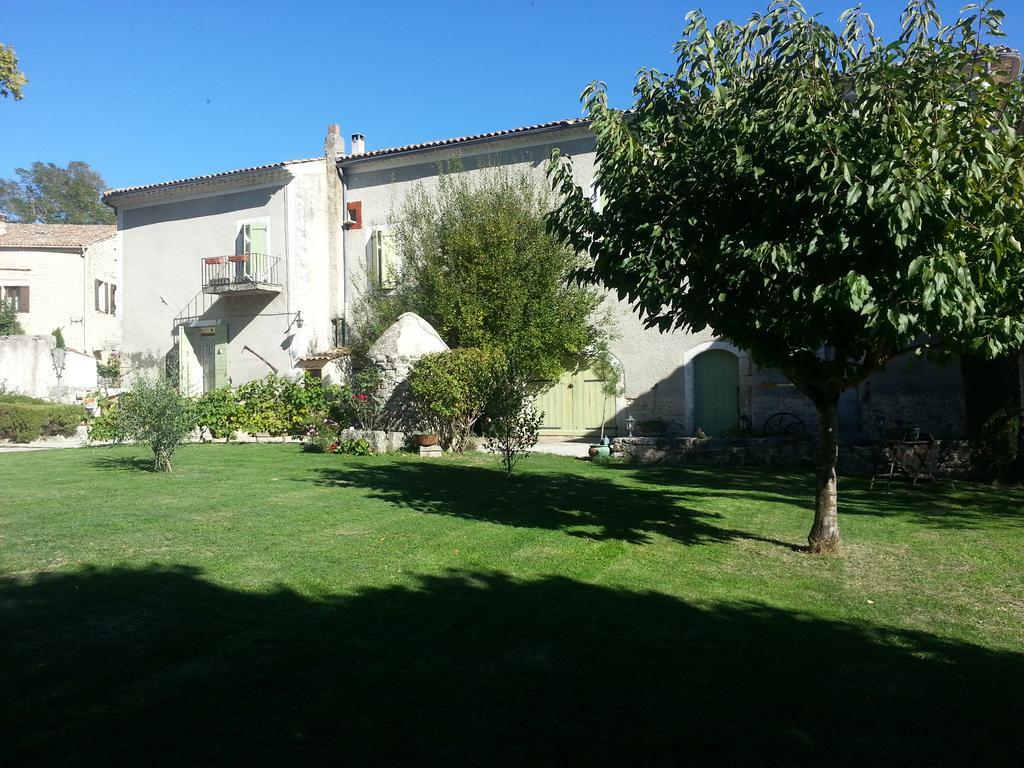 Grange Voutee Avec Jardin Villa Mane  Exterior photo
