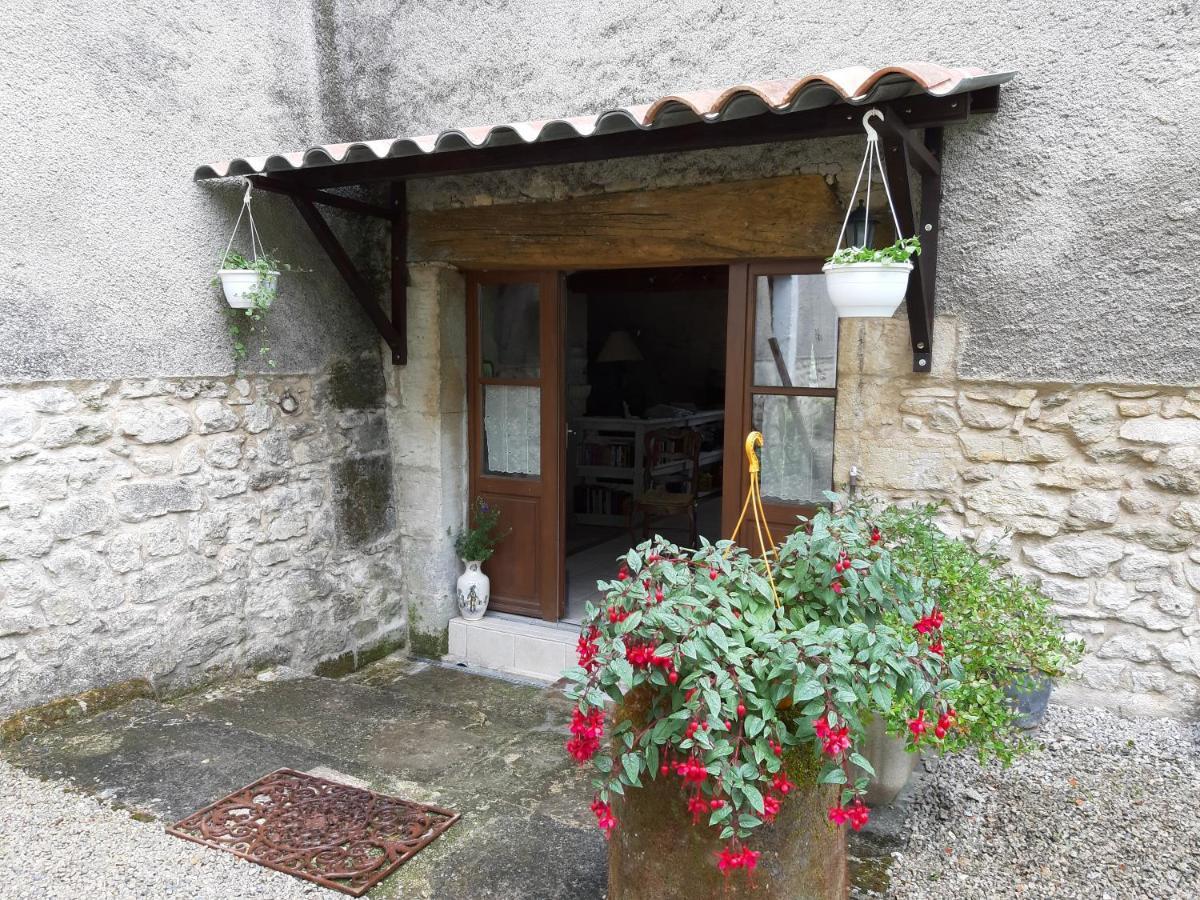 Grange Voutee Avec Jardin Villa Mane  Exterior photo